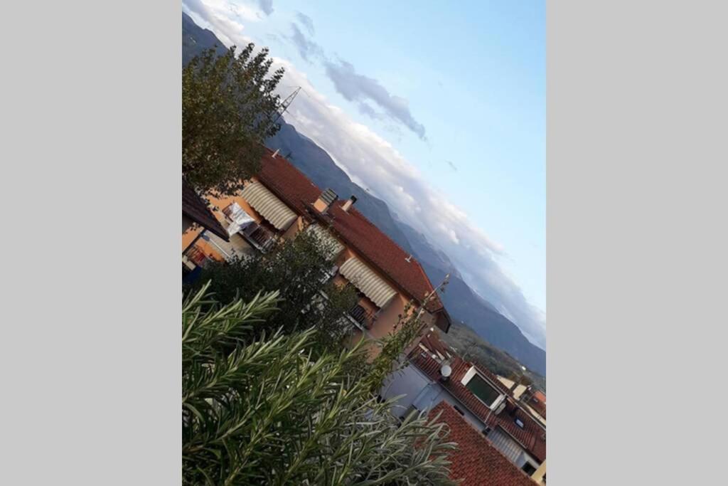 Locazione Turistica Chichibio Apartment Pistoia Bagian luar foto